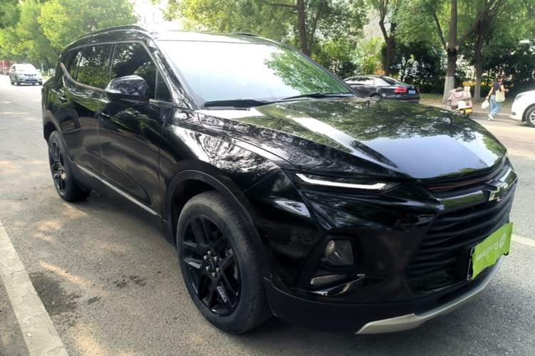 Used Chevrolet Blazer 2020 Redline 650T 7-Seater Ting Edition Front Right 45 Deg