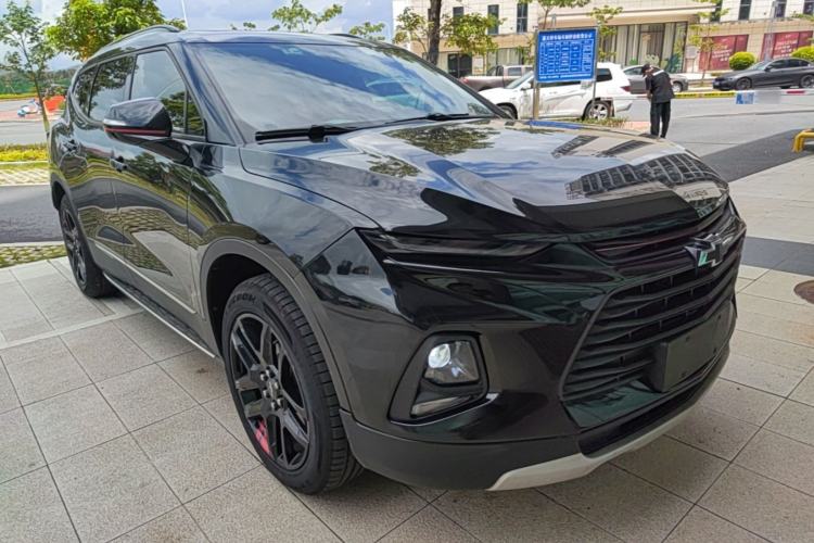 Used Chevrolet Blazer 2020 Redline 650T 7-Seater Ting Edition Front Right 45 Deg