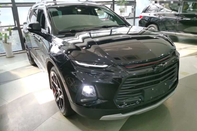 Used Chevrolet Blazer 2020 Redline 650T 7-Seater Ting Edition Front Right 45 Deg