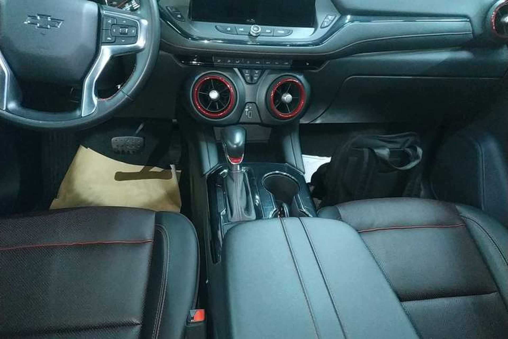 Used Chevrolet Blazer 2020 RS 650T 4x4 7-Seater Hardcore Edition Gear Lever