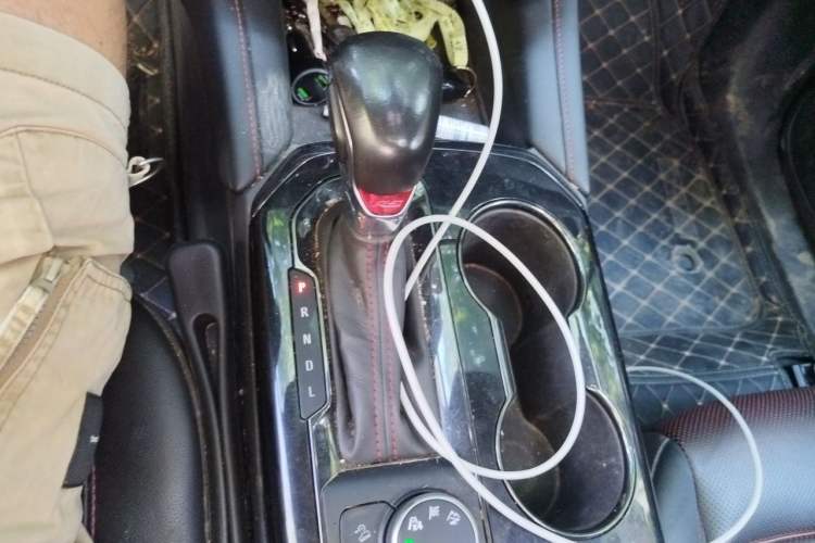 Used Chevrolet Blazer 2020 RS 650T Twin-Clutch All-Wheel Drive 7-Seater Top-Grade Version Gear Lever