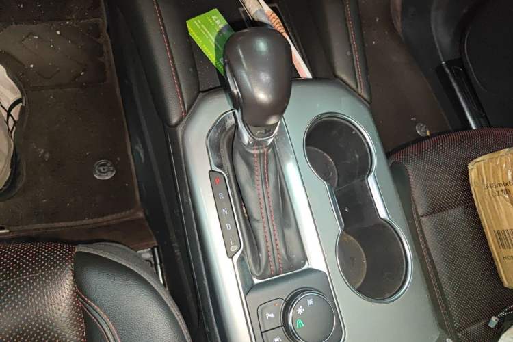 Used Chevrolet Blazer 2020 Redline 650T 7-Seater Ting Edition Gear Lever