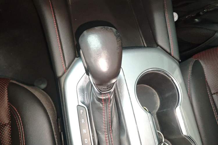 Used Chevrolet Blazer 2020 Redline 650T 7-Seater Ting Edition Gear Lever