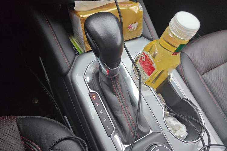 Used Chevrolet Blazer 2020 Redline 650T 7-Seater Ting Edition Gear Lever