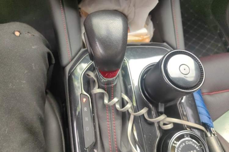 Used Chevrolet Blazer 2020 RS 650T Twin-Clutch All-Wheel Drive 7-Seater Top-Grade Version Gear Lever