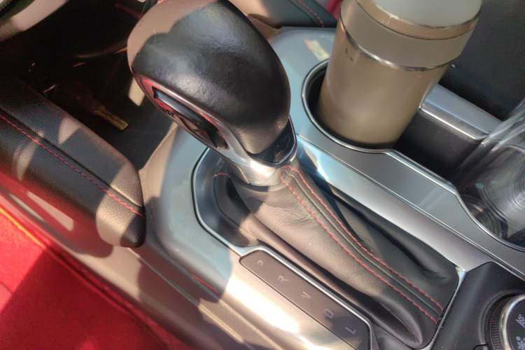 Used Chevrolet Blazer 2020 Redline 650T 7-Seater Ting Edition Gear Lever