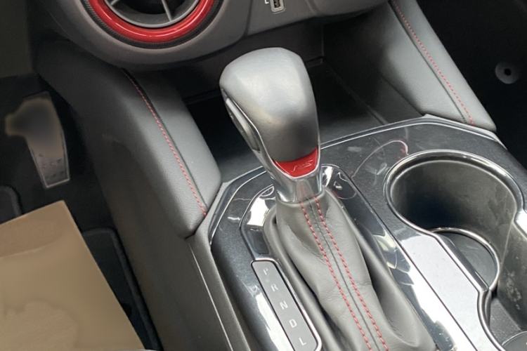 Used Chevrolet Blazer 2020 RS 650T Twin-Clutch All-Wheel Drive 7-Seater Top-Grade Version Gear Lever