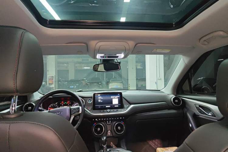 Used Chevrolet Blazer 2020 Redline 650T 7-Seater Ting Edition Headliner
