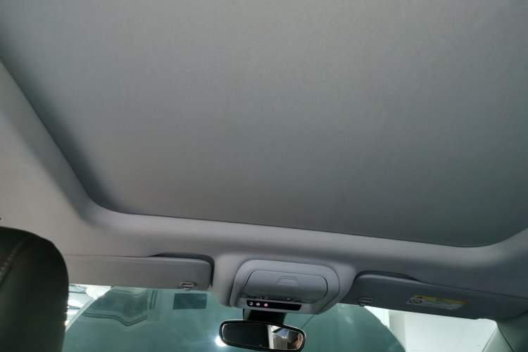 Used Chevrolet Blazer 2020 Redline 650T 7-Seater Ting Edition Headliner