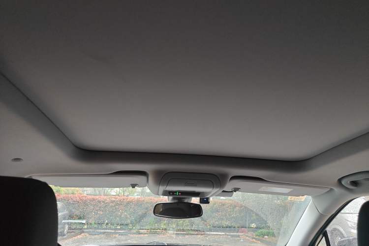Used Chevrolet Blazer 2020 Redline 650T 7-Seater Ting Edition Headliner