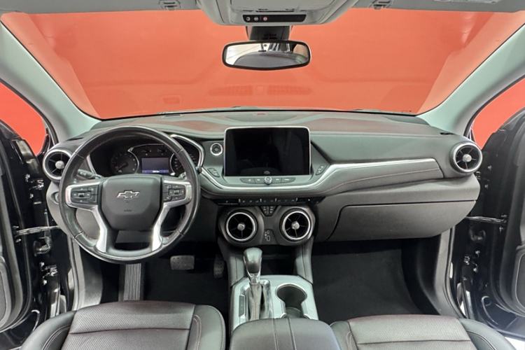 Used Chevrolet Blazer 2020 Redline 650T 7-Seater Ting Edition Interior 1