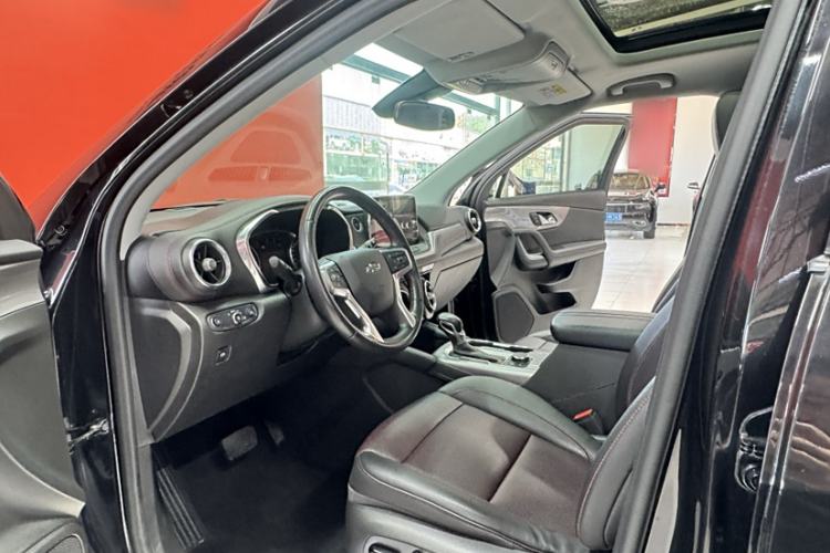Used Chevrolet Blazer 2020 Redline 650T 7-Seater Ting Edition Interior 2