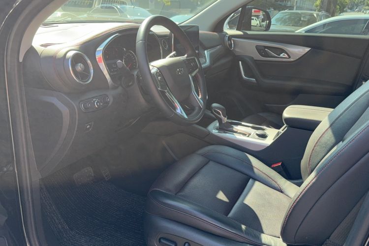 Used Chevrolet Blazer 2020 Redline 650T 7-Seater Ting Edition Interior 2