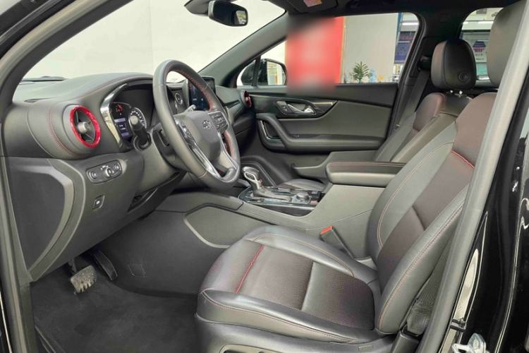 Used Chevrolet Blazer 2020 RS 650T 4x4 7-Seater Hardcore Edition Interior 2