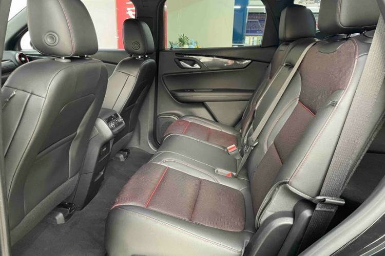 Used Chevrolet Blazer 2020 RS 650T 4x4 7-Seater Hardcore Edition Interior 4