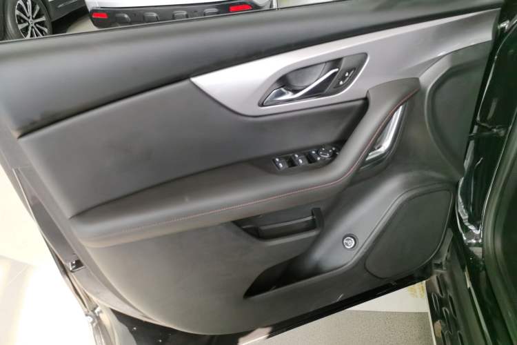 Used Chevrolet Blazer 2020 Redline 650T 7-Seater Ting Edition Left Front Door Interior