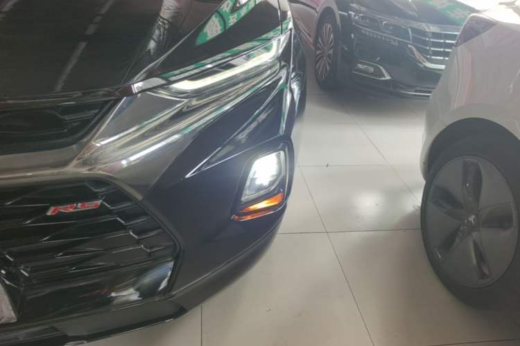 Used Chevrolet Blazer 2020 RS 650T 4x4 7-Seater Hardcore Edition Left Front Headlight