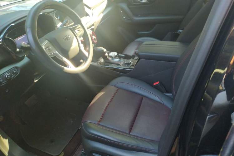 Used Chevrolet Blazer 2020 RS 650T 4x4 5-Seater Hardcore Edition Left Front Seat