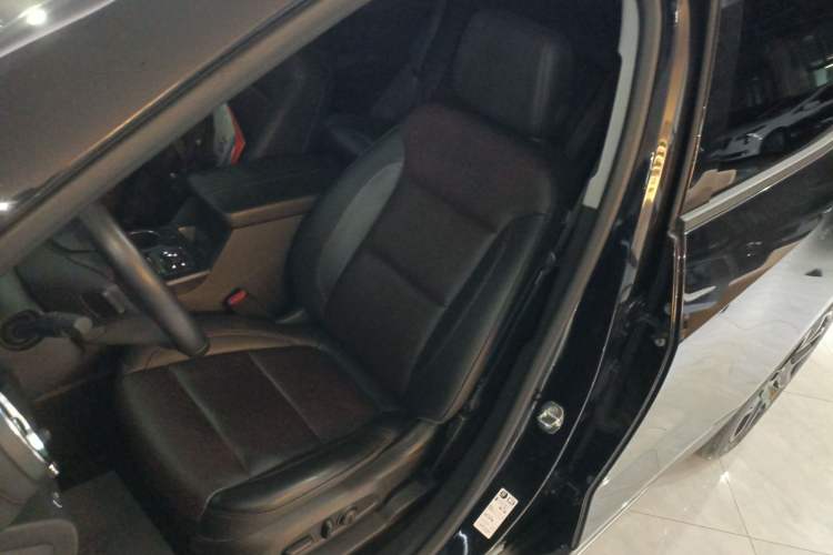 Used Chevrolet Blazer 2020 Redline 650T 7-Seater Ting Edition Left Front Seat