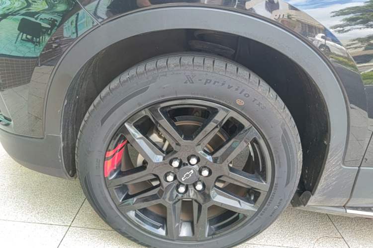 Used Chevrolet Blazer 2020 Redline 650T 7-Seater Ting Edition Left Front Wheel Hub