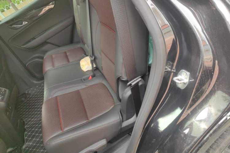 Used Chevrolet Blazer 2020 RS 650T Twin-Clutch All-Wheel Drive 7-Seater Top-Grade Version Left Rear Seat