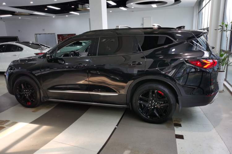 Used Chevrolet Blazer 2020 Redline 650T 7-Seater Ting Edition Left Side