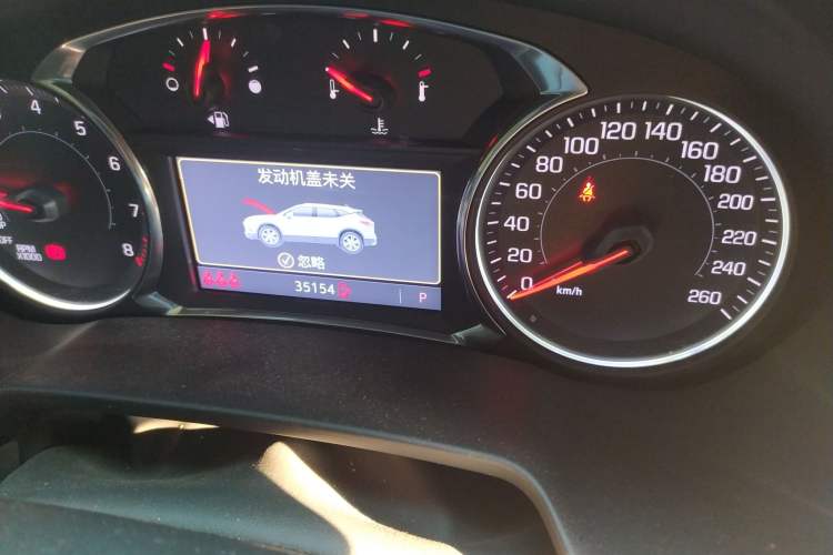 Used Chevrolet Blazer 2020 RS 650T 4x4 5-Seater Hardcore Edition Odometer Close Up