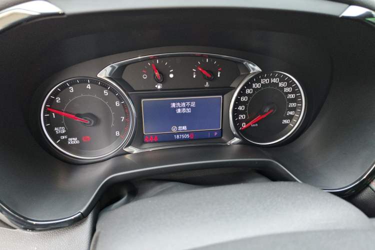 Used Chevrolet Blazer 2020 RS 650T 4x4 7-Seater Hardcore Edition Odometer Close Up