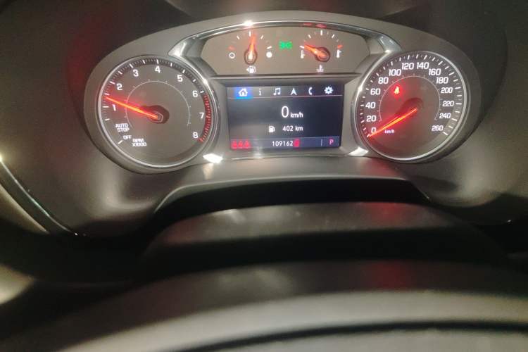 Used Chevrolet Blazer 2020 RS 650T 4x4 7-Seater Hardcore Edition Odometer Close Up