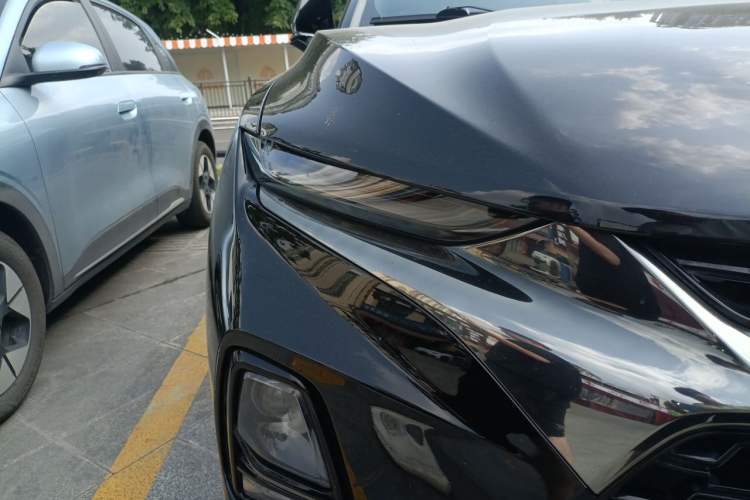 Used Chevrolet Blazer 2020 RS 650T 4x4 7-Seater Hardcore Edition Right Front Headlight