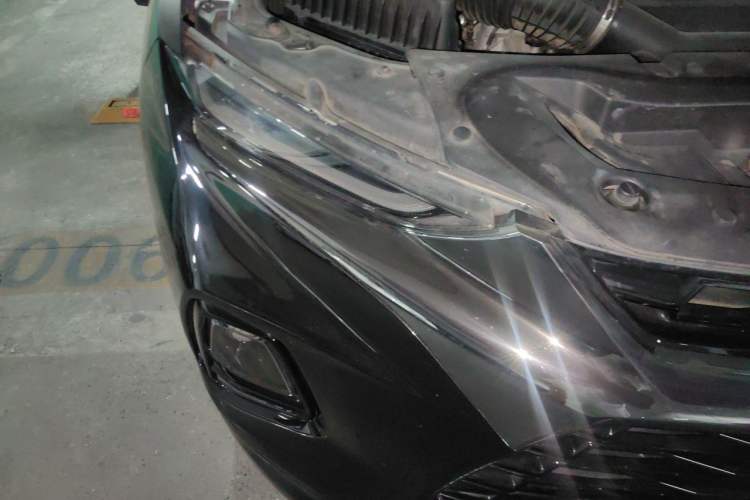 Used Chevrolet Blazer 2020 RS 650T Twin-Clutch All-Wheel Drive 7-Seater Top-Grade Version Right Front Headlight