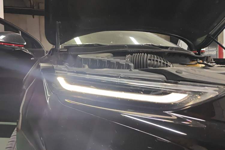 Used Chevrolet Blazer 2020 Redline 650T 7-Seater Ting Edition Right Front Headlight