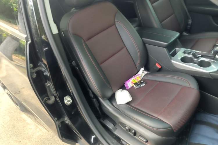 Used Chevrolet Blazer 2020 Redline 650T 7-Seater Ting Edition Right Front Seat