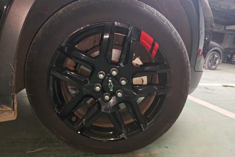Used Chevrolet Blazer 2020 Redline 650T 7-Seater Ting Edition Right Front Wheel Hub