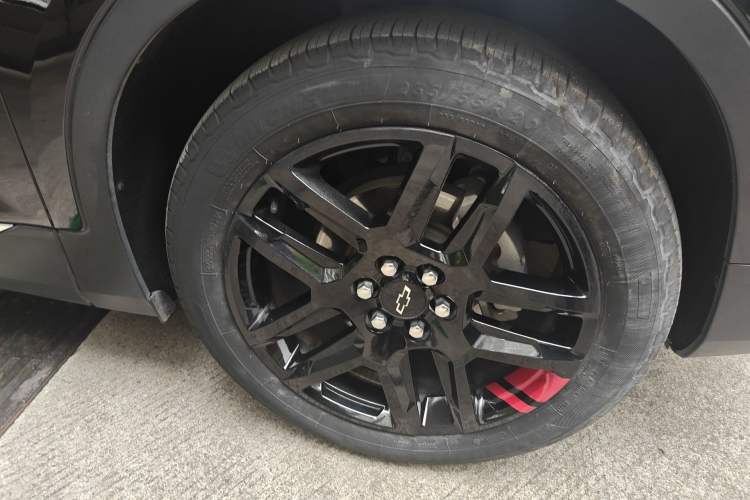Used Chevrolet Blazer 2020 Redline 650T 7-Seater Ting Edition Right Front Wheel Hub