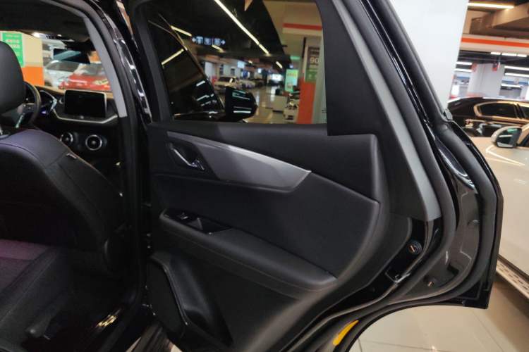 Used Chevrolet Blazer 2020 Redline 650T 7-Seater Ting Edition Right Rear Door Interior
