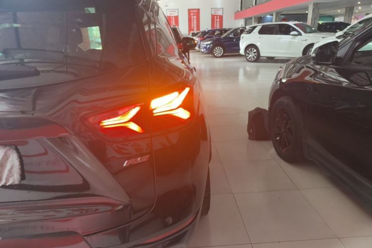 Used Chevrolet Blazer 2020 RS 650T 4x4 7-Seater Hardcore Edition Right Rear Taillight