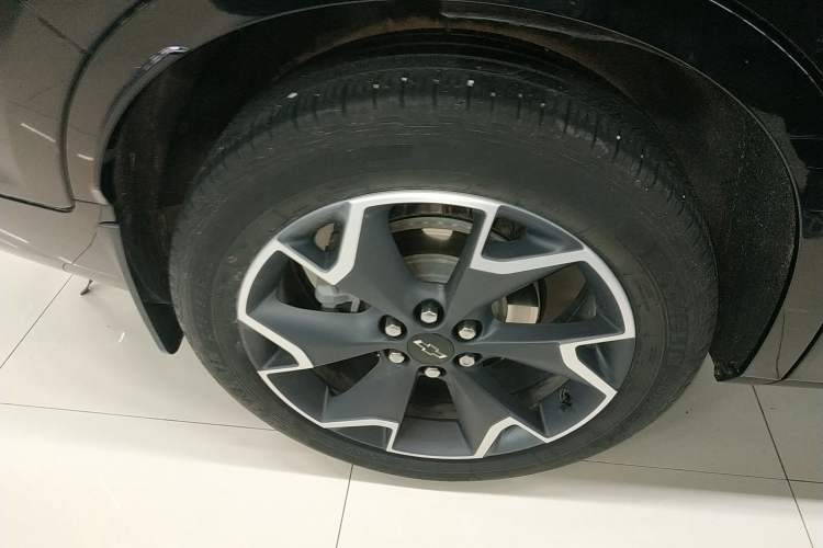 Used Chevrolet Blazer 2020 RS 650T 4x4 7-Seater Hardcore Edition Right Rear Wheel Hub