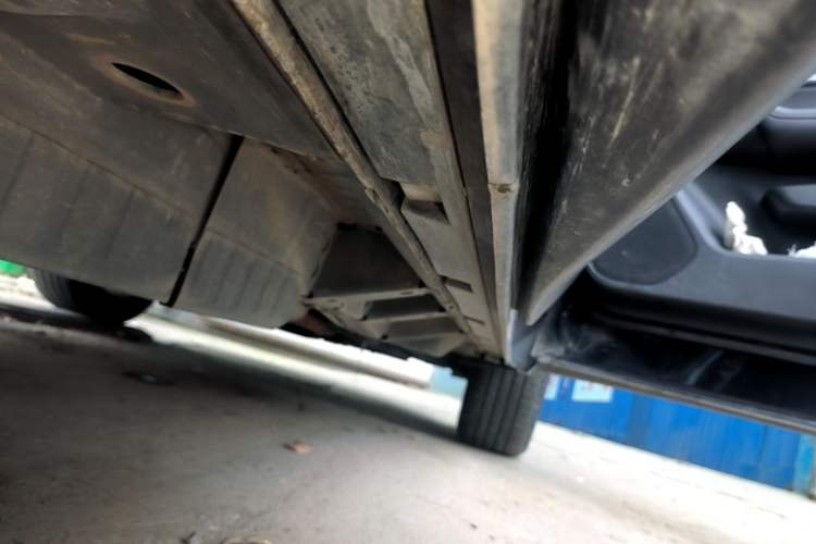 Used Chevrolet Blazer 2020 Redline 650T 7-Seater Ting Edition Right Side Sill
