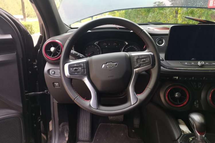 Used Chevrolet Blazer 2020 RS 650T 4x4 7-Seater Hardcore Edition Steering Wheel