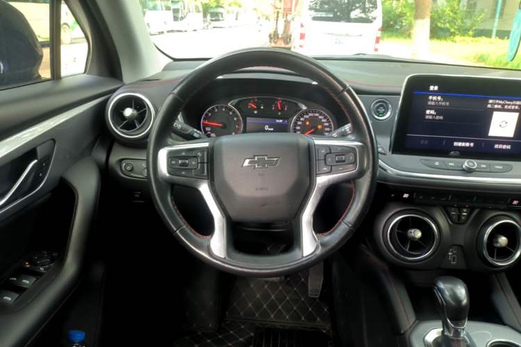 Used Chevrolet Blazer 2020 Redline 650T 7-Seater Ting Edition Steering Wheel