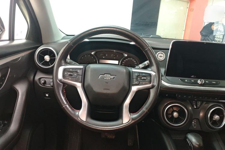 Used Chevrolet Blazer 2020 Redline 650T 7-Seater Ting Edition Steering Wheel