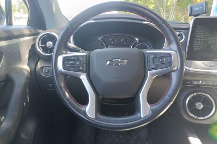 Used Chevrolet Blazer 2020 Redline 650T 7-Seater Ting Edition Steering Wheel