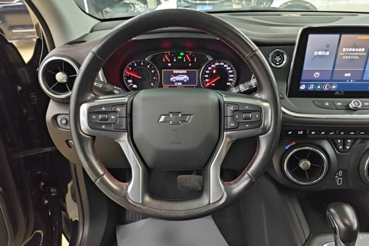 Used Chevrolet Blazer 2020 Redline 650T 7-Seater Ting Edition Steering Wheel