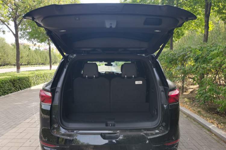 Used Chevrolet Blazer 2020 RS 650T 4x4 7-Seater Hardcore Edition Trunk