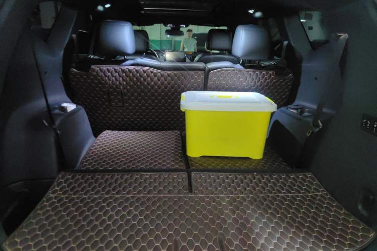 Used Chevrolet Blazer 2020 RS 650T Twin-Clutch All-Wheel Drive 7-Seater Top-Grade Version Trunk