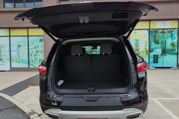 Used Chevrolet Blazer 2020 Redline 650T 7-Seater Ting Edition Trunk
