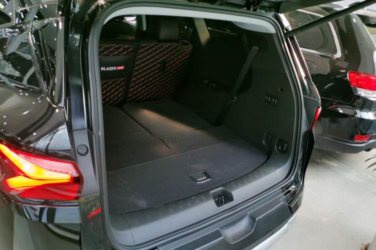 Used Chevrolet Blazer 2020 Redline 650T 7-Seater Ting Edition Trunk