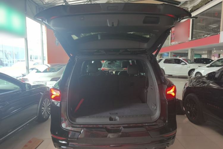 Used Chevrolet Blazer 2020 RS 650T 4x4 7-Seater Hardcore Edition Trunk