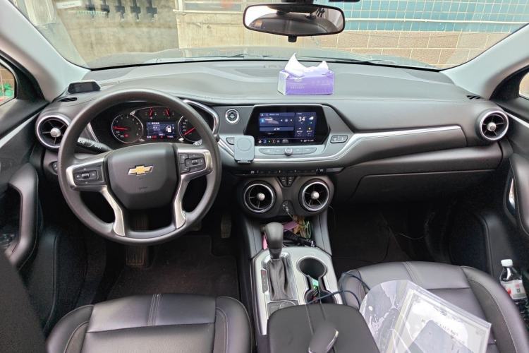 Used Chevrolet Blazer 2020 650T 7-Seater Luxury Edition Center Console